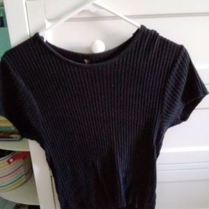 Black full tilt t-shirt